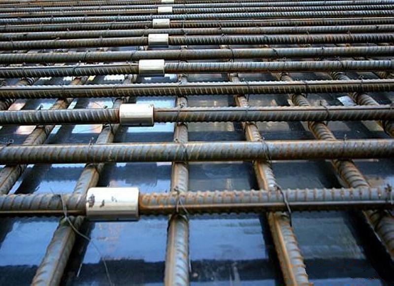 大庆为什么建楼房时，要在钢筋上加一排小圆环？原来作用这么大